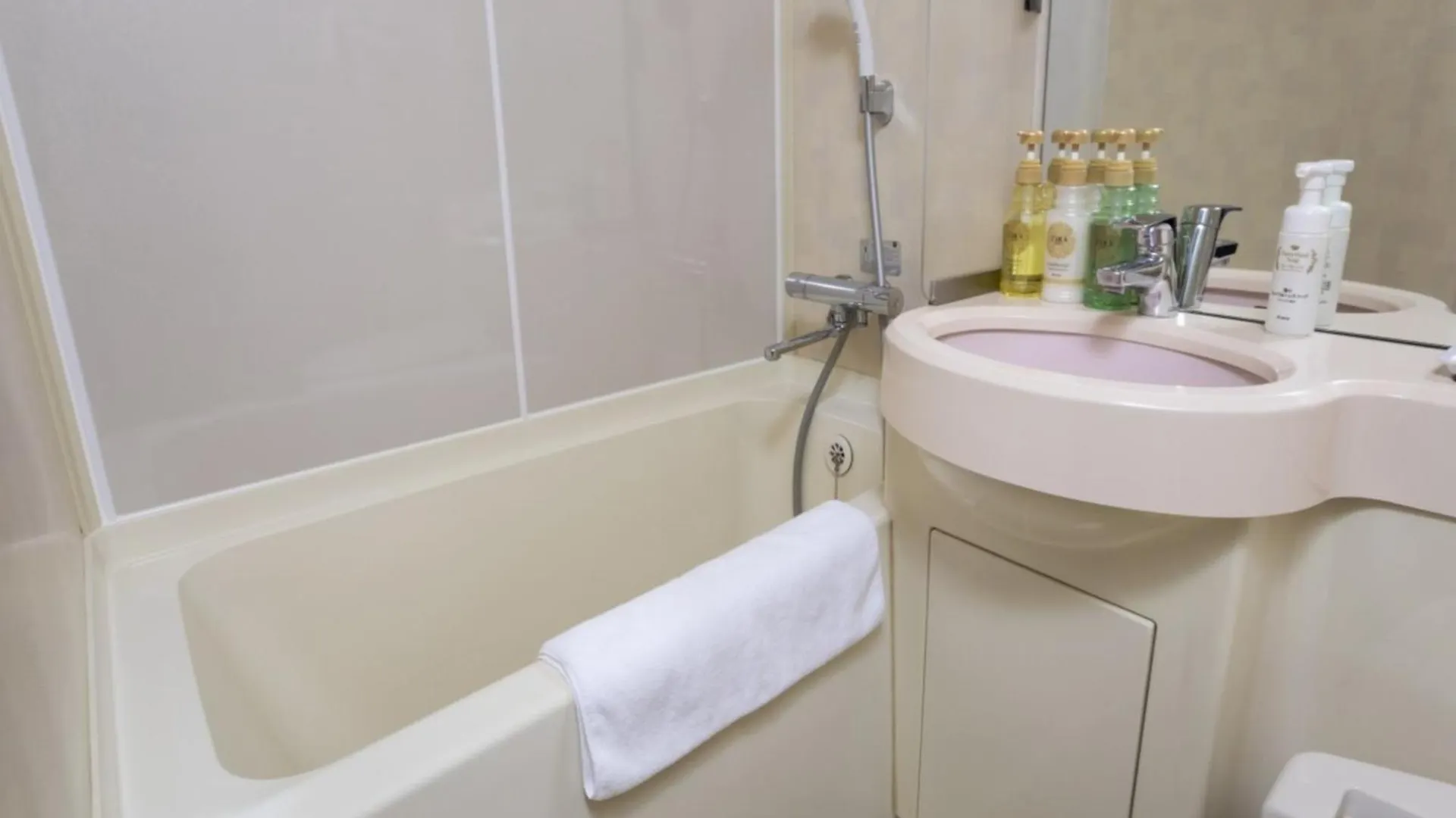 Business Inn Norte Nakajima Park - Vacation Stay 08700V Sapporo